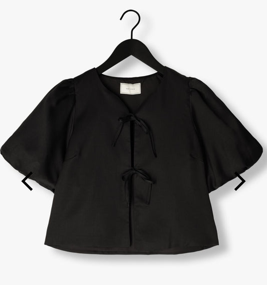 Satin blouse Neo noir