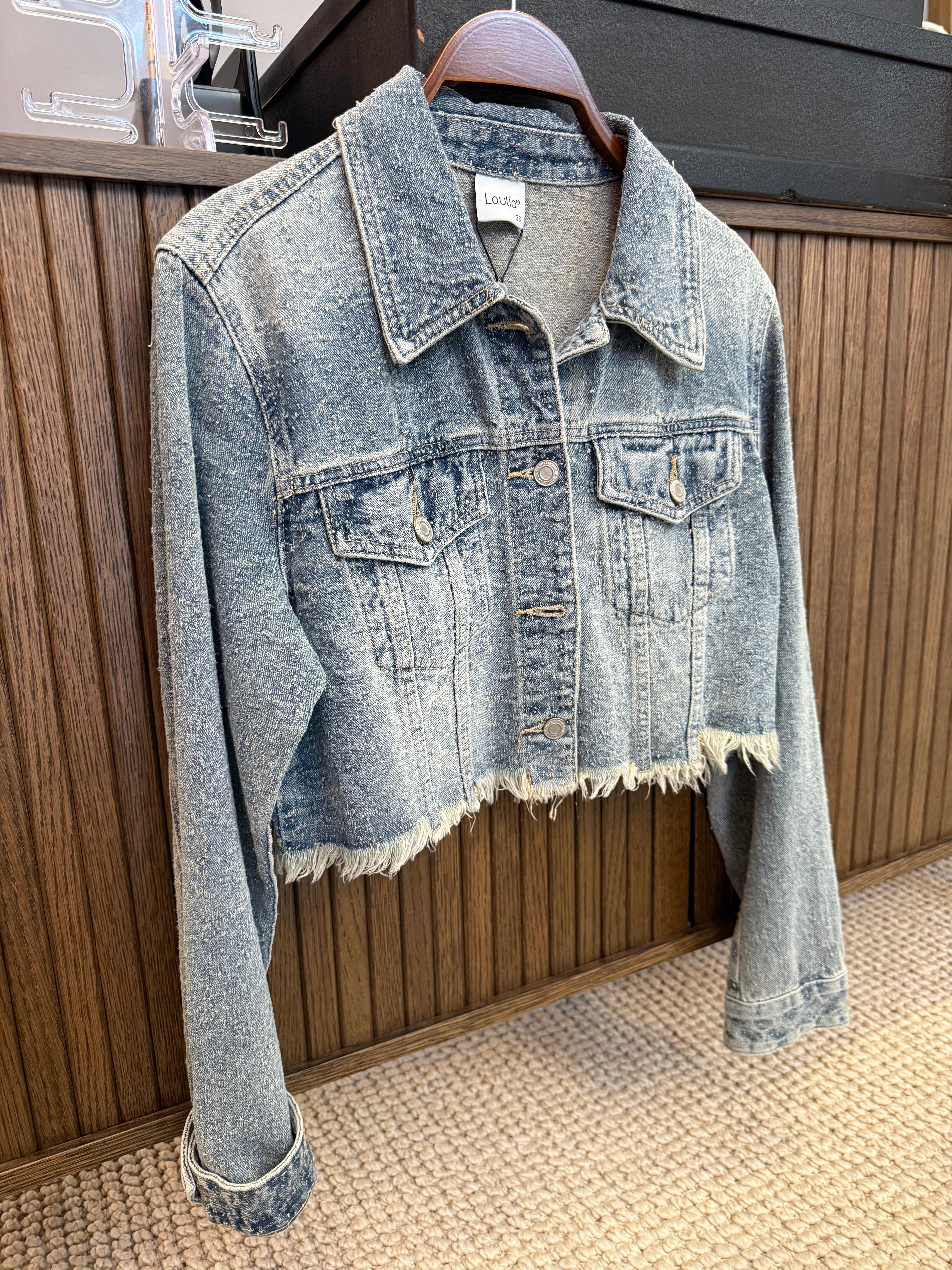 JeansJack laulia